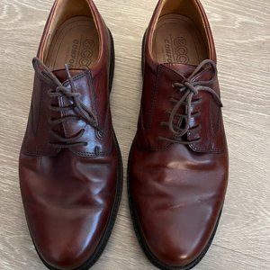 Never used brown Ecco Mens comfort oxfords